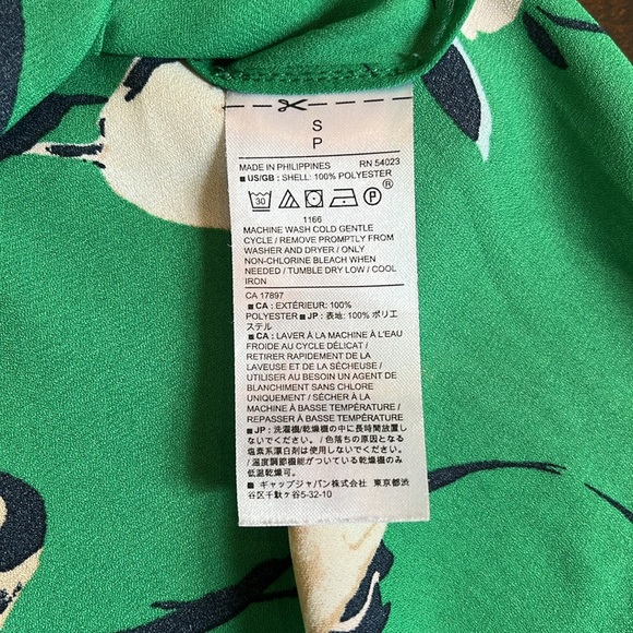 💕 Green Banana Republic Top (S) - Picture 4 of 4